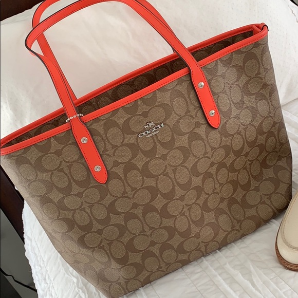 NWT Coach tote - Picture 2 of 8